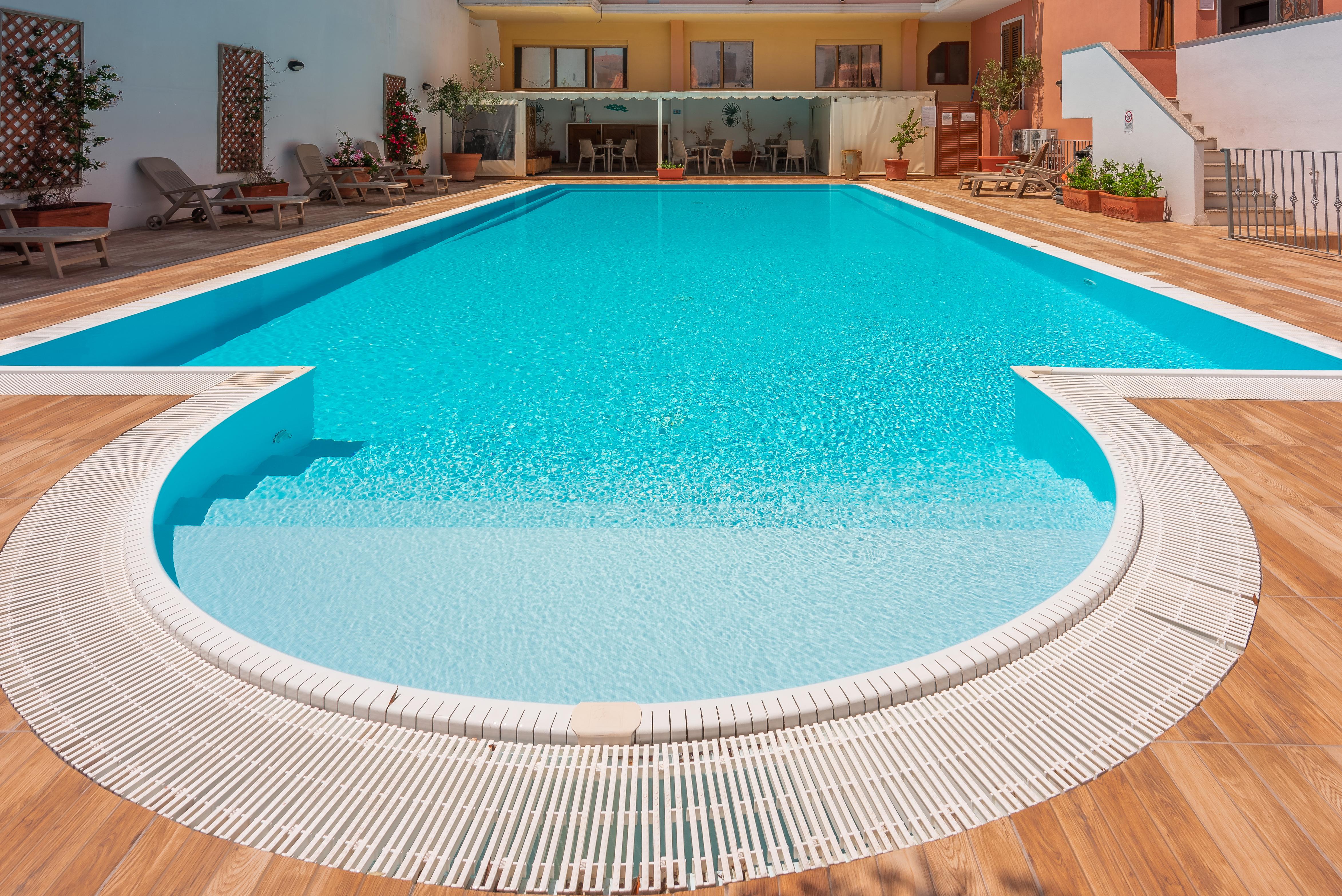 Cristal Blu Aparthotel Santa Teresa Gallura Exteriör bild