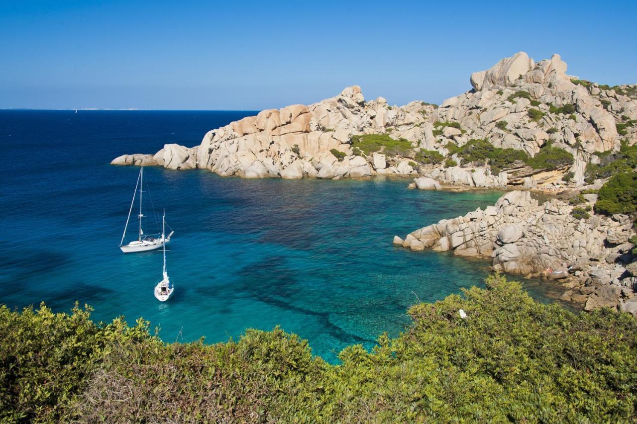 Cristal Blu Aparthotel Santa Teresa Gallura Exteriör bild